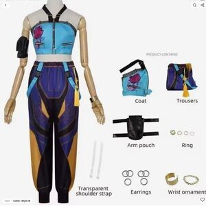 The K-pop demon Halloween costume is size a height of 130–140